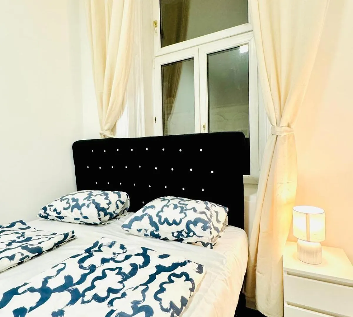 Lägenhet Affordable 5 Bedroom Apartment, Near Atzgersdorf Park Wien