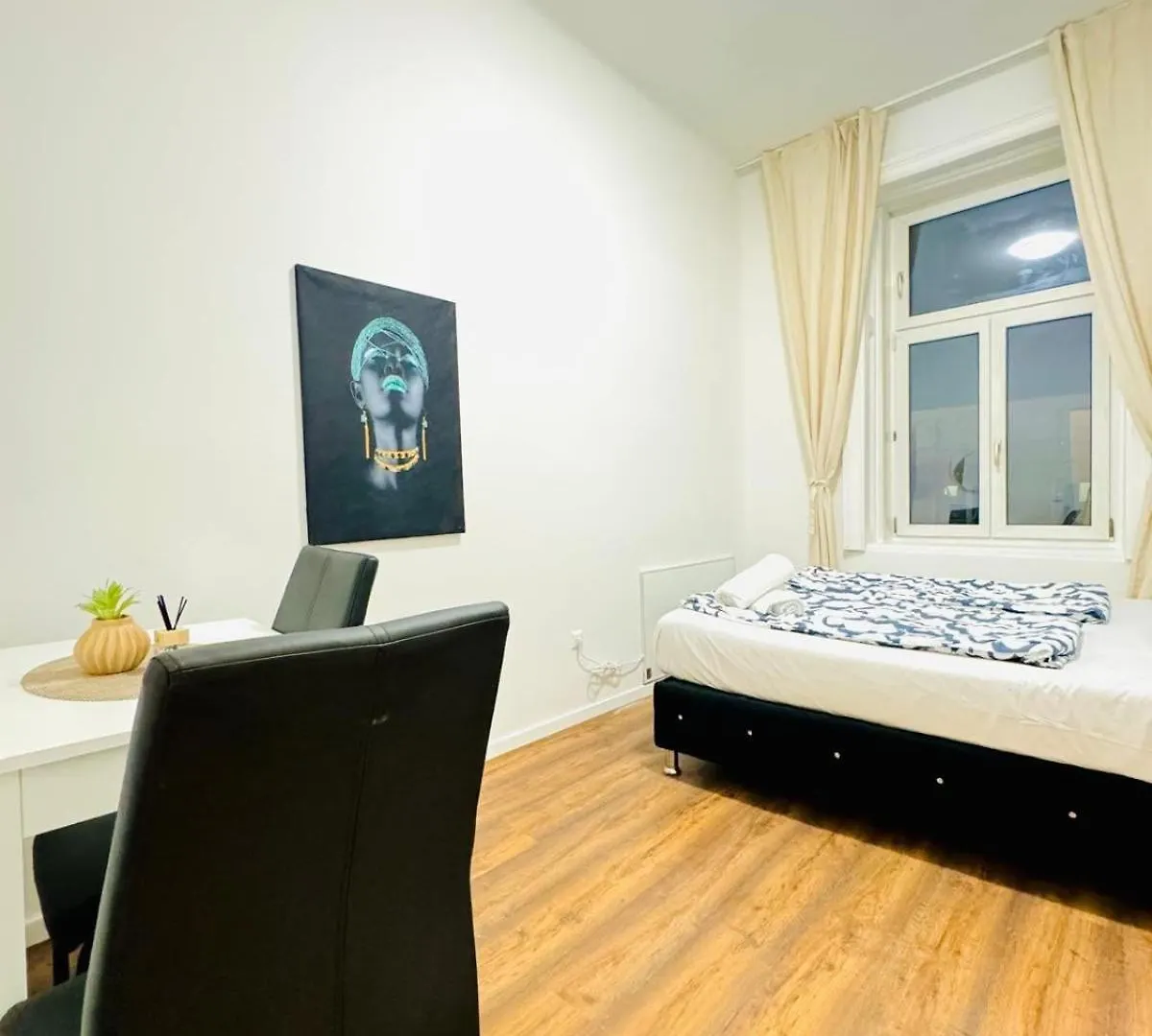 Affordable 5 Bedroom Apartment, Near Atzgersdorf Park Wien Österrike
