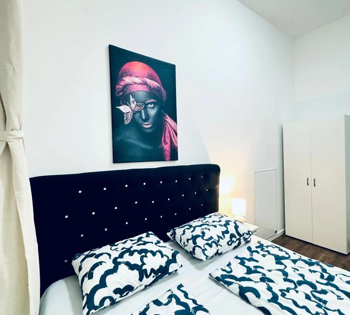 Lägenhet Affordable 5 Bedroom Apartment, Near Atzgersdorf Park Wien Österrike