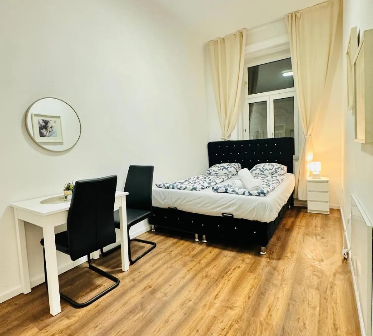 Affordable 5 Bedroom Apartment, Near Atzgersdorf Park Wien Lägenhet